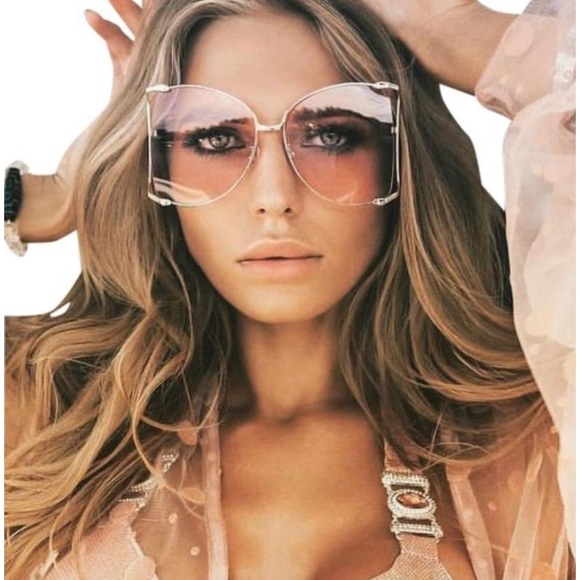 Gucci Accessories - NWT GUCCI Sunglasses